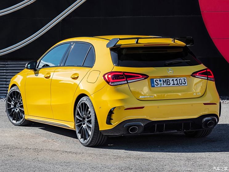 Mercedes -AMG Mercedes-Benz A-Class AMG 2019 AMG A 35 4MATIC