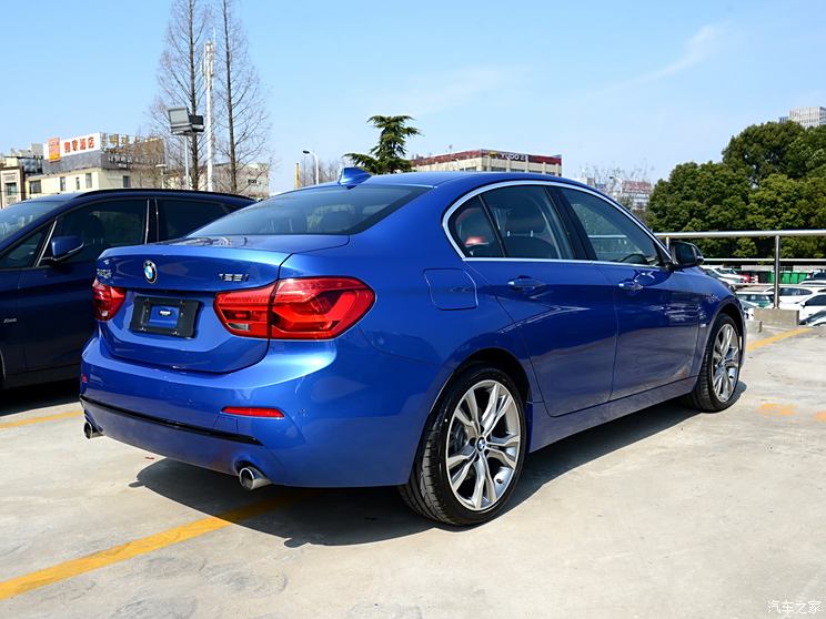 BMW Brilliance BMW 1 Series 2018 125i Sport